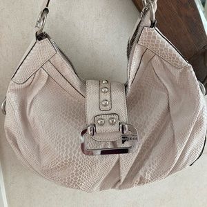 Like new Guess purse!